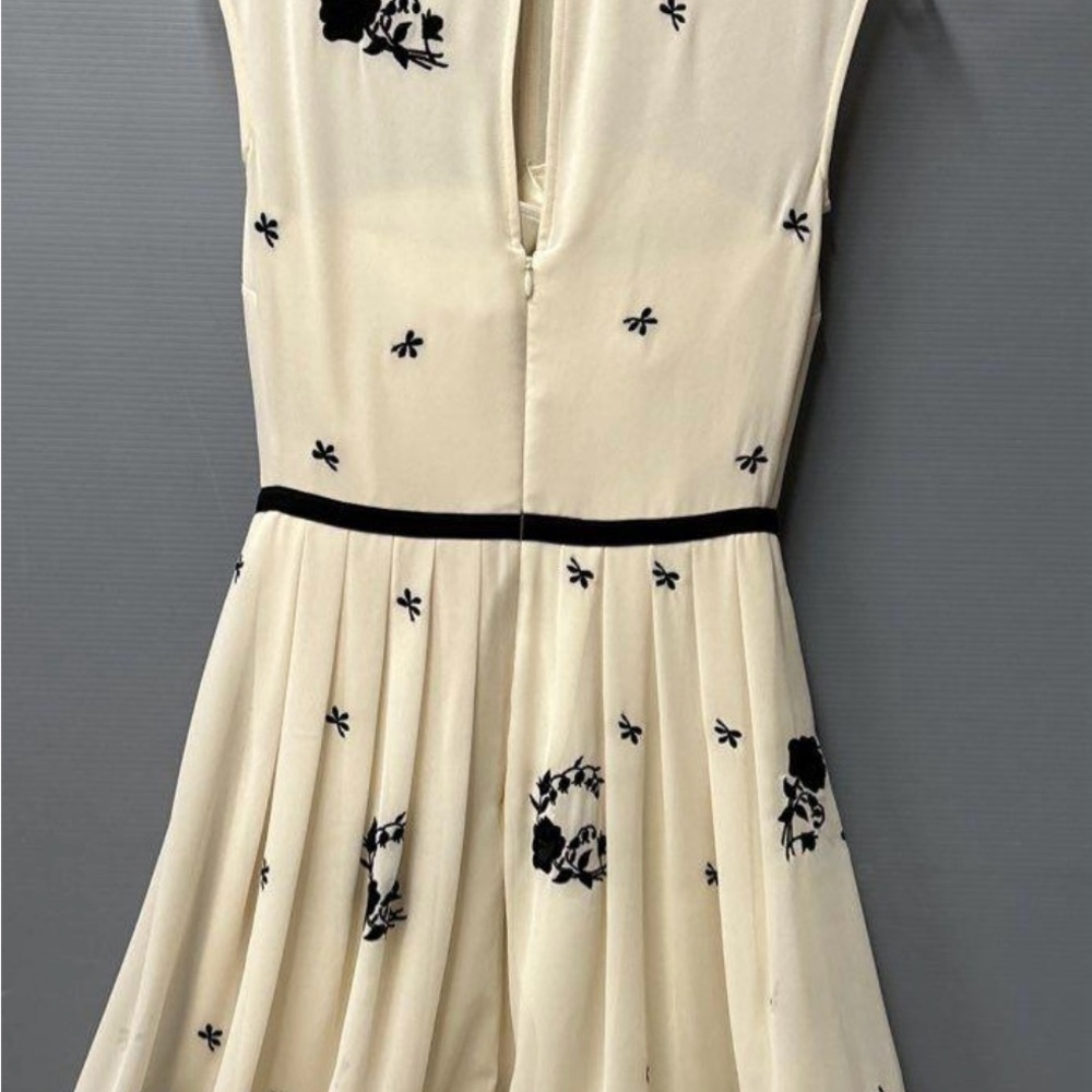 IIVY Dress by Ted Baker - Picture 2 of 7